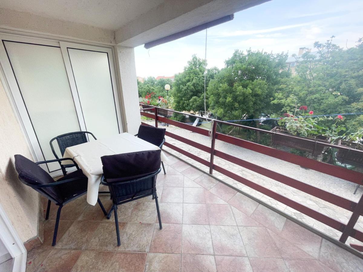 Apartmani Matkovic Jadranovo Exterior foto